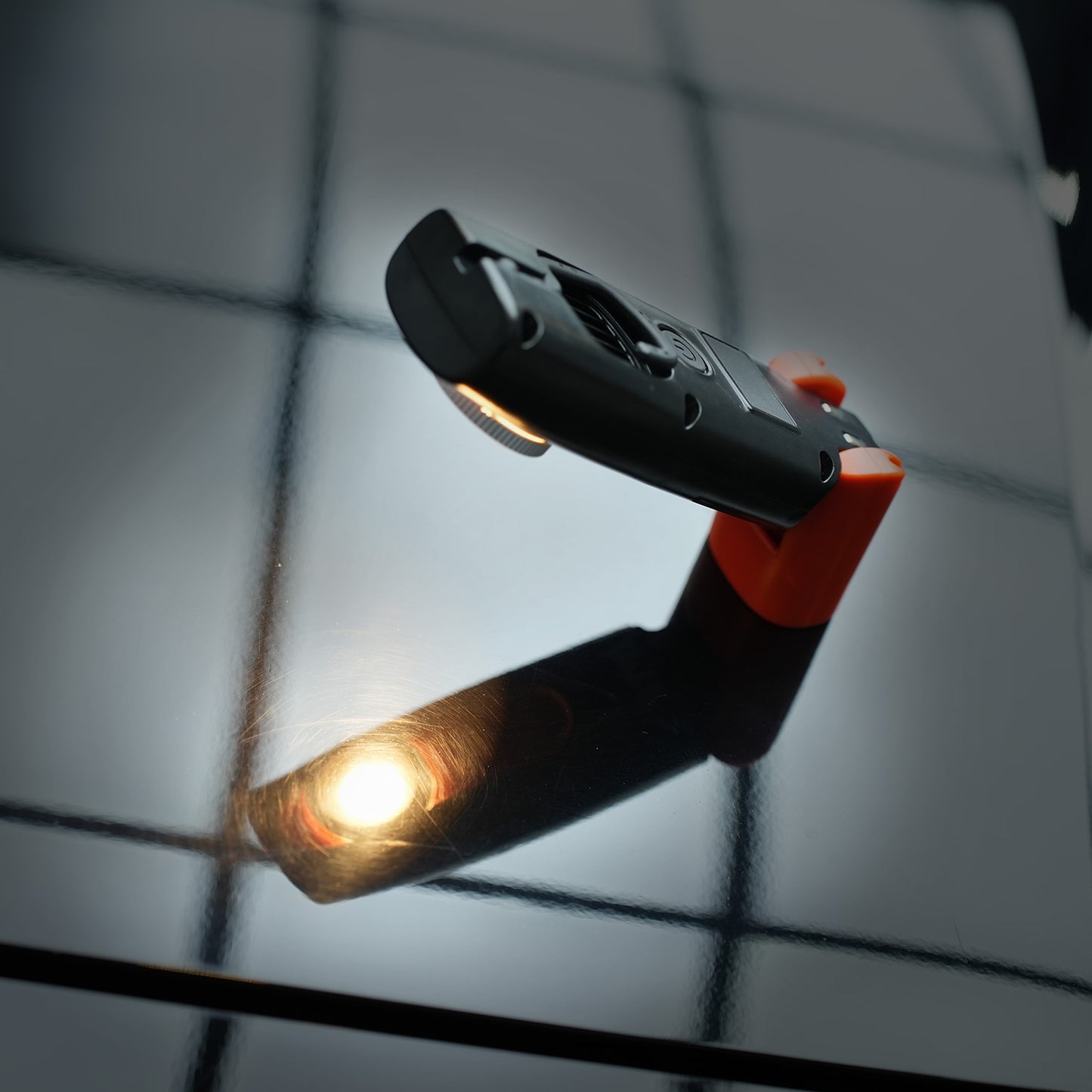 SPTA PT165 LED スワールライト 塗装研磨用 スワールファインダー 無段階調光 180度可変 マグネット内蔵 【予約販売2026年5月以降順次発送】